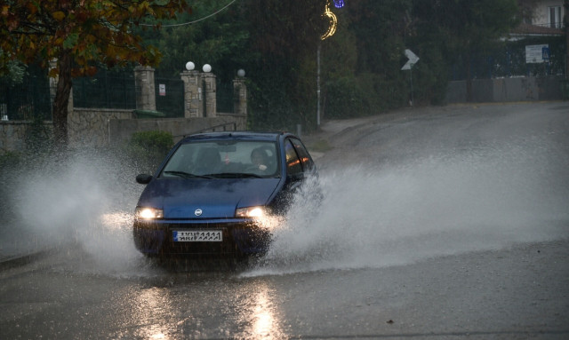 Καιρός - Αρναούτογλου: Οι 10 περιοχές που θα «χτυπηθούν» από βροχές και καταιγίδες το Σαββατοκύριακο