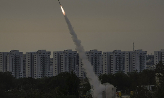 Πόλεμος στο Ισραήλ: Ήχησαν σειρήνες στο Τελ Αβίβ - Η Χαμάς εξαπέλυσε πυραυλική επίθεση