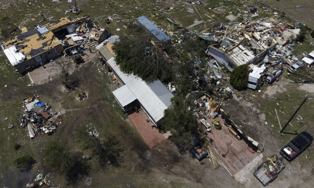 ΗΠΑ: Τουλάχιστον 9 νεκροί, διακοπές ρεύματος και σοβαρές υλικές ζημιές από ισχυρούς ανεμοστρόβιλους