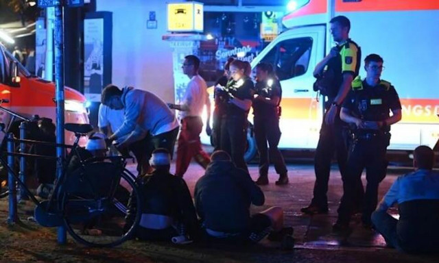 Βερολίνο: Διέφυγε τον κίνδυνο ο φίλαθλος που χαροπάλευε