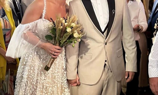 Παντρεύτηκε ο Βασίλης Τριανταφύλλου - Η πρώτη ανάρτηση μέσα από την εκκλησία