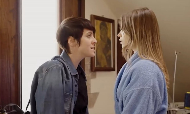 Γη της Ελιάς: Η Αντωνία μαχαιρώνει την Αλκμήνη - Δραματικά τα επόμενα επεισόδια