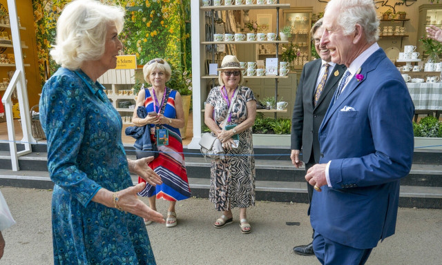Εκλογές στη Βρετανία: Ψηφίζει ο βασιλιάς Κάρολος ; Η εμπλοκή του Μπάκιγχαμ στην πολιτική