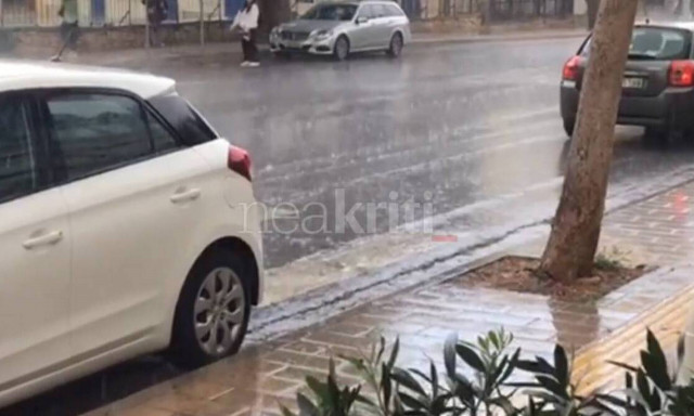 Καιρός: Δρόμοι «ποτάμια» στο Ηράκλειο - Πώς θα συνεχιστεί η κακοκαιρία