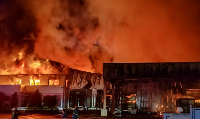 Φωτιά στη Λαμία: Η εταιρεία έστειλε email στην ασφαλιστική ζητώντας αύξηση αποζημίωσης