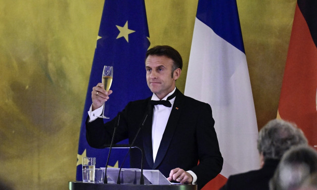 Τα συγχαρητήρια του Μακρόν σε οπαδούς του Παναθηναϊκού στο Βερολίνο