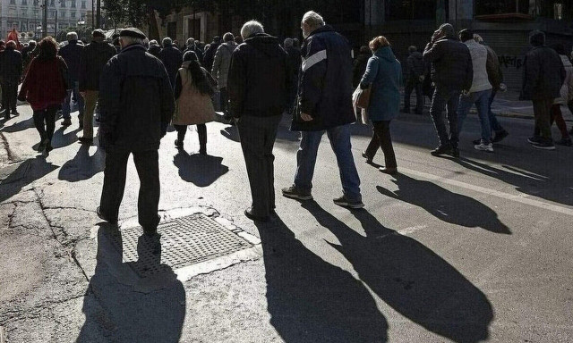 Από σήμερα σύνταξη σε όσους έχουν χρέη έως 30.000 ευρώ - Τι πρέπει να κάνουν οι οφειλέτες