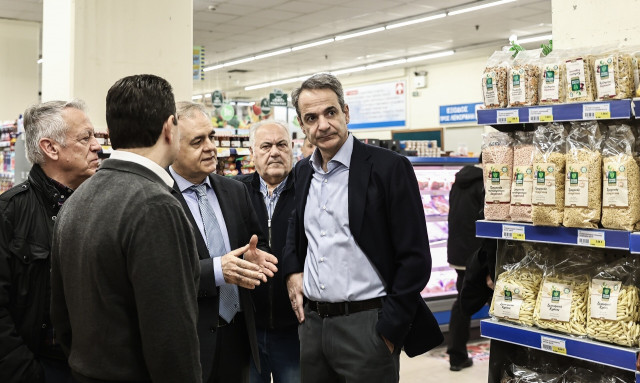 Δημοσκόπηση Metron Analysis: Απροσπέλαστο εμπόδιο η ακρίβεια - Μπροστά με 12,5 μονάδες η ΝΔ