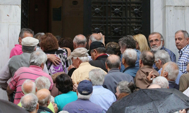 Ποιοι και πώς θα πάρουν σύνταξη με χρέη στον ΕΦΚΑ