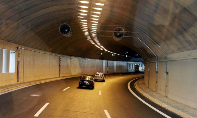 Κίνηση τώρα: Δύσκολη μέρα για τους οδηγούς, καθυστερήσεις άνω των 30 λεπτών στην Αττική Οδό