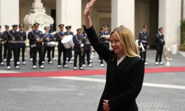 Reuters για τη Μελόνι: Η μεγάλη πρωταγωνίστρια στην πολιτική σκηνή της ΕΕ εν όψει ευρωεκλογών