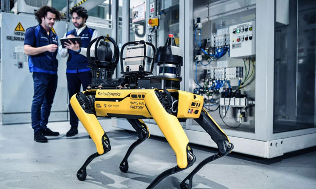 Η BMW «προσλαμβάνει» ρομποτικούς σκύλους