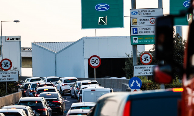 Αττική οδός: Σε εξέλιξη μέτρα της Τροχαίας από Κηφισίας έως Αθηνών-Λαμίας