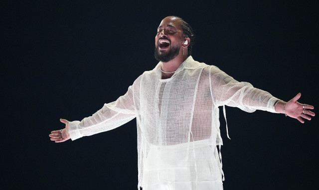 O Slimane που μάγεψε στη Eurovision έρχεται για πρώτη φορά στην Ελλάδα