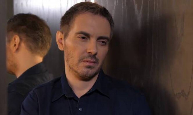 Αγνώριστος ο Μιχάλης Χατζηγιάννης: Η σπάνια φωτογραφία από την εφηβεία του