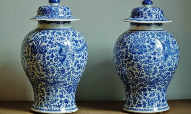 Γαλλία: Συνελήφθησαν έξι ύποπτοι για την κλοπή ενός σπάνιου βάζου Μινγκ από βελγικό μουσείο