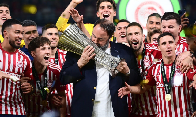 Ολυμπιακός – Φιορεντίνα: Συγκινημένος ο Μαρινάκης | «Ένα όνειρο τρελό, είναι πραγματικότητα»