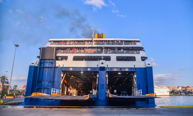 Ακρίβεια: «Φωτιά» τα ακτοπλοϊκά εισιτήρια - Δυβάσταχτες τιμές για μια οικογένεια