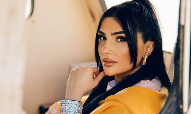 Η Sarina Cross συνεργάζεται για πρώτη φορά με τον επιτυχημένο συνθέτη Kυριάκο Παπαδόπουλο