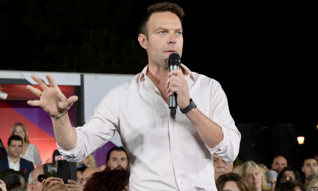 Κασσελάκης: Ο κατά φαντασίαν παντογνώστης που γεννήθηκε με νεύρα