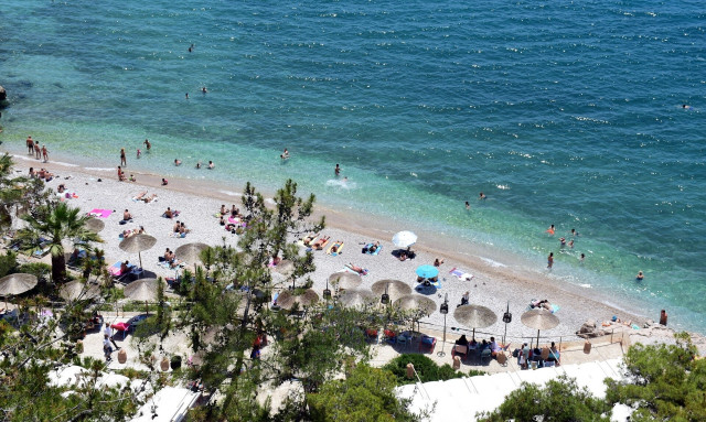 Καιρός: Δύσκολη η Τρίτη με 38άρια - Συννεφιά και σκόνη «φρέναραν» τον υδράργυρο