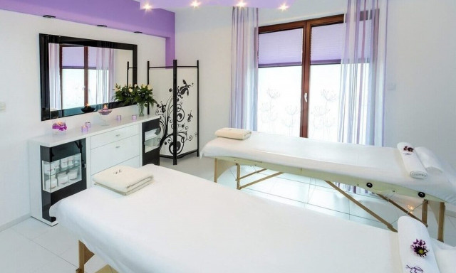 «Βροχή» οι καταγγελίες για κέντρο αισθητικής στην Ερμού - Πώς εξαπατούσαν γυναίκες