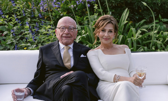 Ρούπερτ Μέρντοχ: Ο μεγιστάνας των ΜΜΕ ντύθηκε γαμπρός για πέμπτη φορά