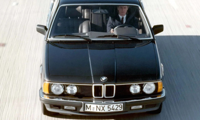 Από πότε οι BMW είχαν προγραμματιζόμενους υαλοκαθαριστήρες;