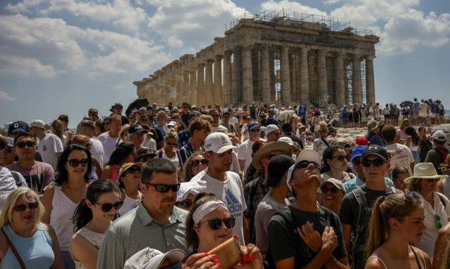 Χρεοκόπησε ο τουριστικός όμιλος FTI - Σε πλήρη εγρήγορση το υπουργείο Τουρισμού