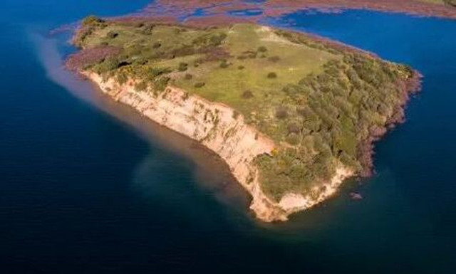 Λάρισα: Δημιουργήθηκε νησί μετά τις πλημμύρες και κάποιοι διεκδικούν... οικόπεδα