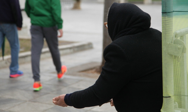 Πάτρα: Αποκαλύψεις για τη 40χρονη που εξαπατούσε πολίτες με «μαϊμού» έρανο για τον γιο της 