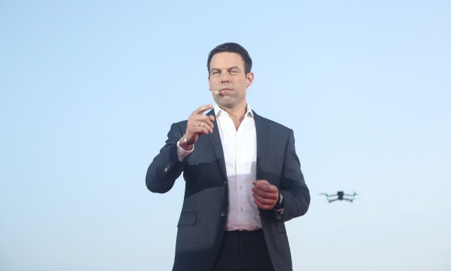 Ο… Osios Στέφανος και το πικρό ποτήρι του πόθεν έσχες που θα πιει μέχρι τέλους