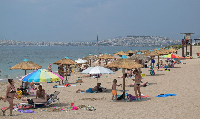 Επίδομα άδειας: Πώς θα το υπολογίσετε - Πότε καταβάλλεται