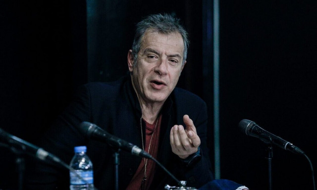 Σταύρος Θεοδωράκης: «Δεν ευθυνόταν η διατροφή για τον καρκίνο, τρώω σαλάτες και ποτέ τηγανητά»