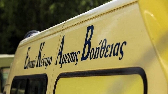 Νίκαια: Θανατηφόρο τροχαίο λόγω παραβίασης stop - Ένας νεκρός και ένας τραυματίας