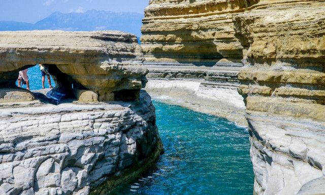 Κοινωνικός Τουρισμός: Ποιά ΑΦΜ κάνουν αίτηση σήμερα