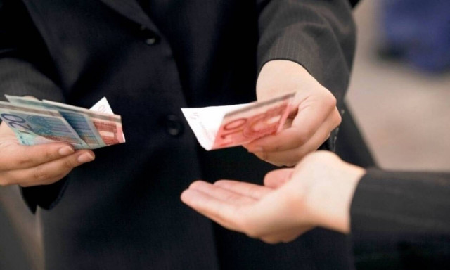 Σαντορίνη: 63χρονη έπεσε θύμα απάτης - Πώς την έπεισαν να δώσει 98.000 ευρώ σε... αστυνομικό