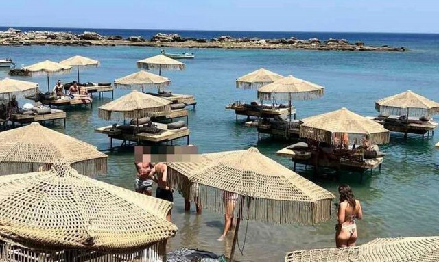 Ρόδος: Ξηλώνουν αυθαίρετες κατασκευές στην παραλία Αγία Μαρίνα