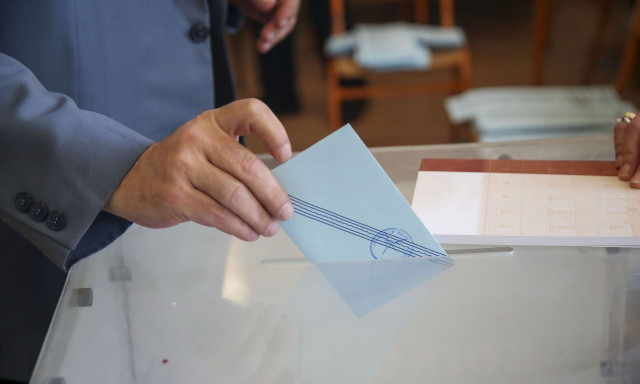 Δημοσκόπηση Metron Analysis: Προβάδισμα 16% της ΝΔ έναντι του ΣΥΡΙΖΑ εν όψει ευρωεκλογών