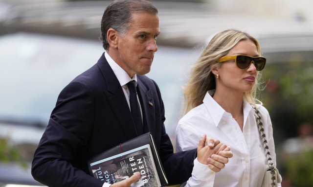 Χάντερ Μπάιντεν: Τα ναρκωτικά, το όπλο και η ερωτική σχέση με τη σύζυγο του νεκρού αδερφού του