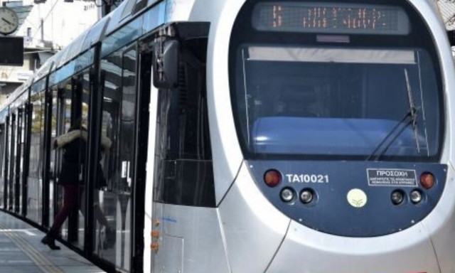 Συγγρού Φιξ: Διακοπή κυκλοφορίας στις γραμμές του τραμ - Πληροφορίες για άνθρωπο που έπεσε σε ράγες