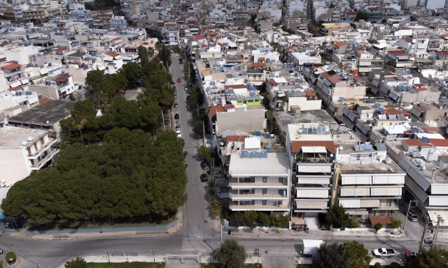 Ακίνητα: Όσοι χρωστούν στην Εφορία θα μπορούν να τα πωλούν και να εξοφλούν τις οφειλές τους