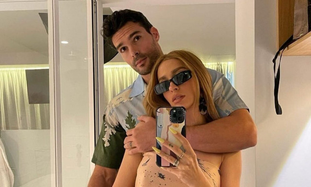 Ελένη Φουρέιρα και Αλμπέρτο Μποτία βάπτισαν τον γιο τους στο Σούνιο