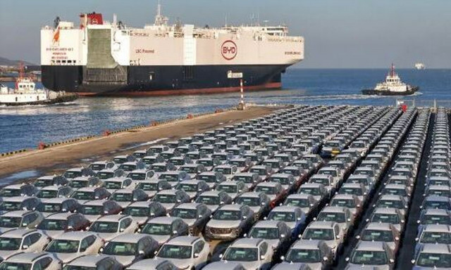 Η Τουρκία θα επιβάλει επιπλέον δασμούς 40% σε όλα τα οχήματα που εισάγονται από την Κίνα