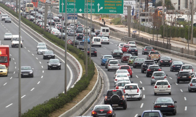 Κίνηση στους δρόμους: Μποτιλιάρισμα στην εθνική οδό Αθηνών-Λαμίας