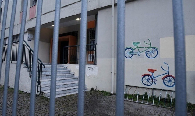 Κλειστά σχολεία λόγω καύσωνα στη Χαλκίδα