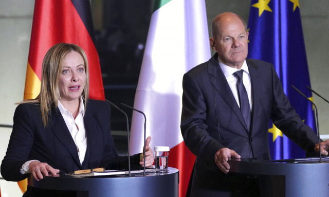 Θρίαμβος για τη Μελόνι, ταπεινωτική ήττα για Σολτς, Μακρόν - Τι συνέβη στον «πυρήνα» της ΕΕ