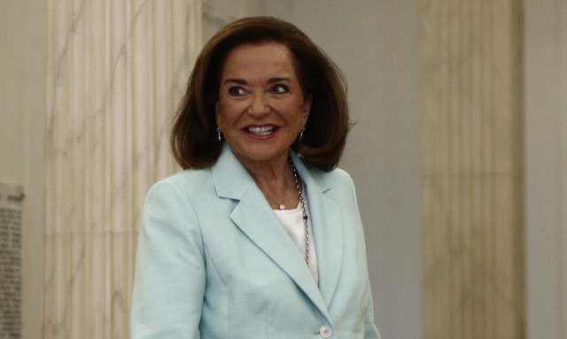 Μήνυμα Ντόρας Μπακογιάννη: Καιρός να παρκάρουν κάποιοι τα καλάμια στην κυβέρνηση