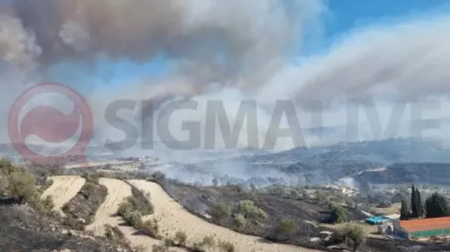 Πάφος:  Ανεξέλεγκτη μεγάλη πυρκαγιά  – Εκκενώνονται οικισμοί και χωριά