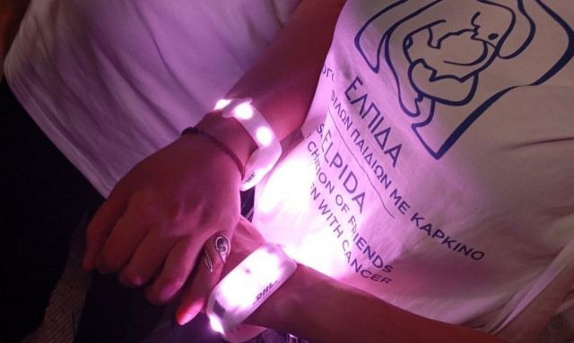 Οι Coldplay στο πλευρό των παιδιών της ΕΛΠΙΔΑΣ